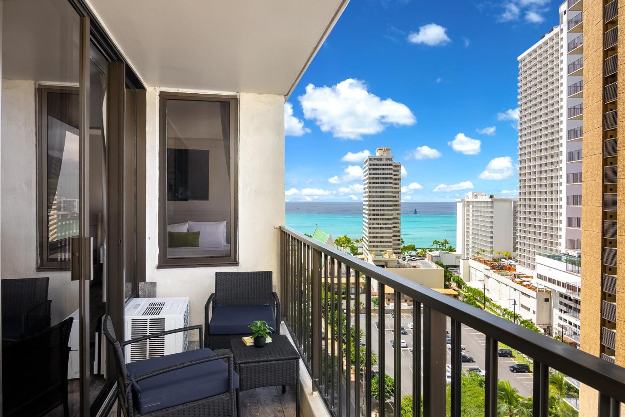 Aloha Vibes With Ocean Views, Near Beach & Parking! Χονολουλού Εξωτερικό φωτογραφία